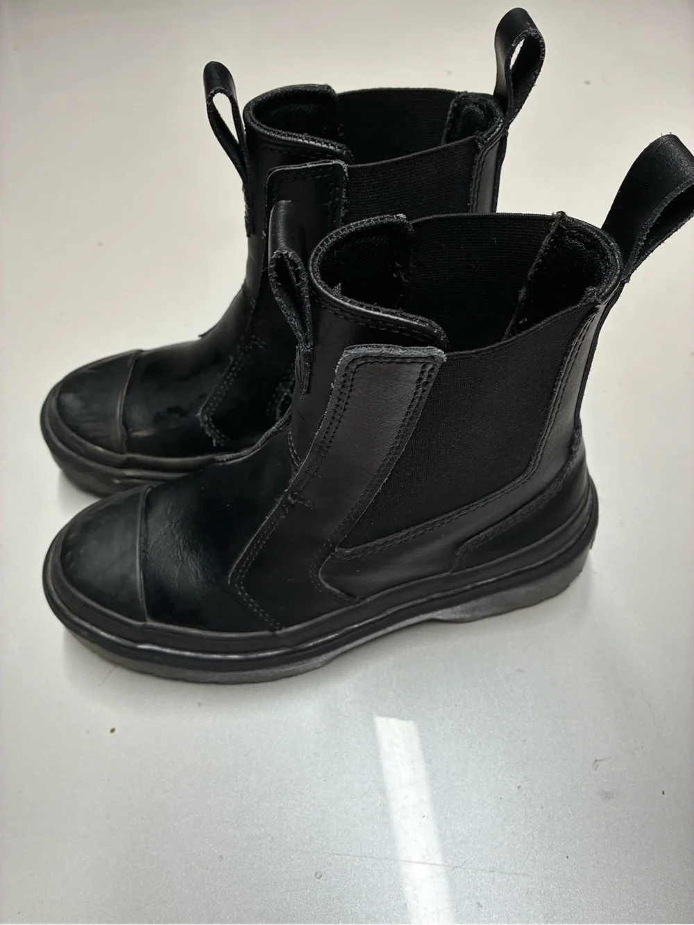 Converse Chuck Taylor All Star Lugged Chelsea Boot kids size 1